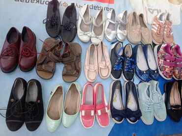обувь женская 40: Обувь подростковая. цены от 100 до 250 сом