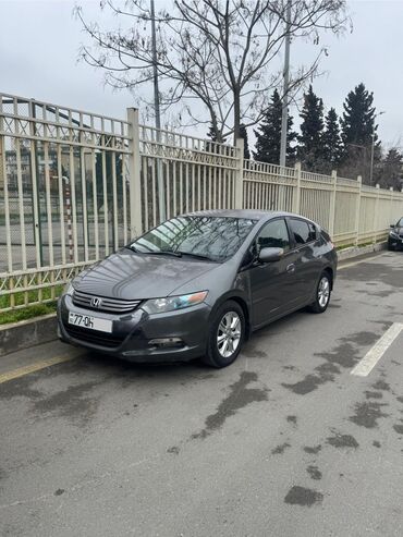 Honda: Honda Insight: 1.3 л | 2008 г. Седан