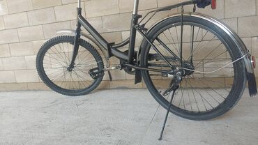 Городские велосипеды: Şəhər kruizeri tipli velosiped - Rəng: qara - Çərçivə: aşağı enişli