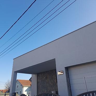 Kuće na prodaju: Prodajem kucu u najlepsem delu Surcina odv350kv na 5 ari placa. Kuca — 13