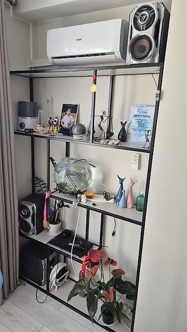 study table: Тумба и подставка для телевизора, Б/у, Подвесная, ЛДСП, Самовывоз, Платная доставка, цвет - Белый — 5