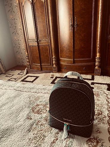 kipling monkey: Рюкзак Michael Kors - Модель: городской рюкзак с фирменным — 1