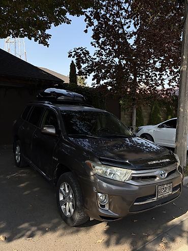 коробка гольф 3: Toyota Highlander: 2010 г., Автомат, Гибрид, Внедорожник — 5