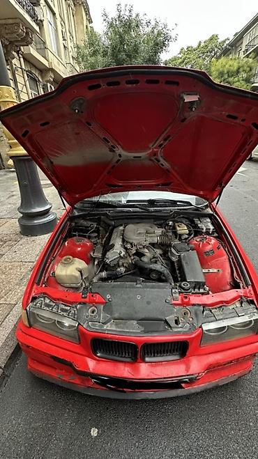 pec satisi: BMW 3 Series E36 sedan – parlaq qırmızı rəngdə, 4 qapılı kuzov. - — 10