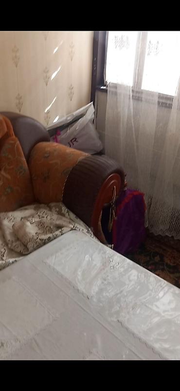 ди амафоз: Угловой диван сатылат состояние жакшы стол менен — 4