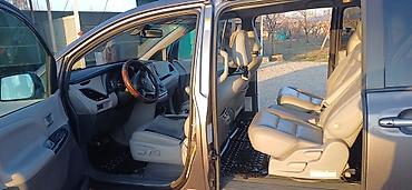 авто ру шины и диски б у: Toyota Sienna: 2018 г., 3.5 л, Автомат, Бензин, Минивэн — 5