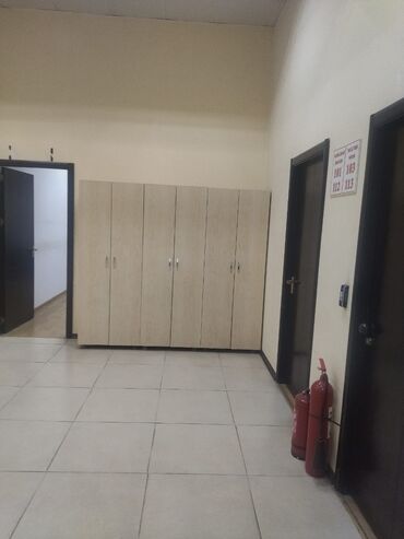 Masa və oturacaq dəstləri: Ofis mebelleri yaxşı vəzyətdə ikinci əl bir komplexteklinde sərfəli — 4