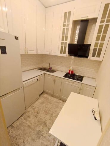 Vıkluçatellər: Yasamal, 2 otaqlı, Yeni tikili, m. 20 Yanvar, 48 kv. m