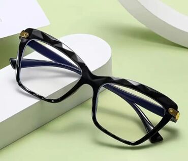 kosulja sa etiketom: Naočare za blokiranje plave svetlosti sa mačjim okom, providna stakla