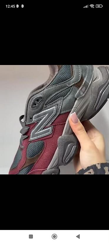 Patike: 40-45 4900 crne su 36-44 ostale 40 do 44 — 1