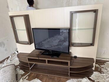 аквариум с тумбой: Гарнитур для зала, Б/у, Тумба под ТВ, ДСП, Самовывоз, цвет - Бежевый