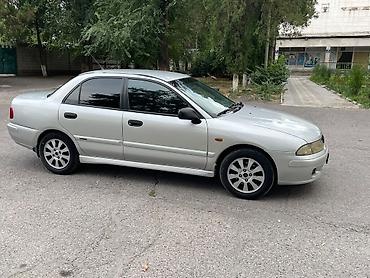 Унаа сатуу: Mitsubishi Carisma: 2001 г., 1.6 л, Кол менен иштөөчү, Бензин, Седан — 4