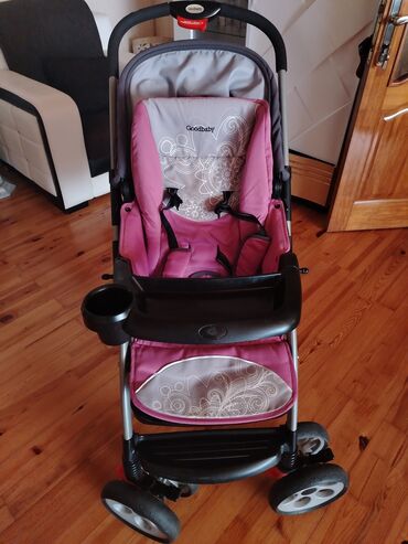 Gəzinti arabaları: Klassik gəzinti arabası, İşlənmiş, Cins: Qız, Ünvandan götürmə — 7