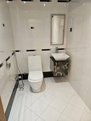 Uzunmüddətli kirayə mənzillər: Nərimanov metrosu Heydər Əliyev mərkəzinə baxan 16 mərtəbəli binanın — 8