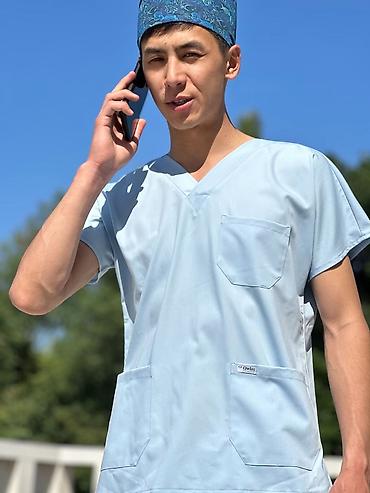 Медициналык кийим: Медицинский костюм (scrubs) унисекс - Комплект: топ с V-образным — 10