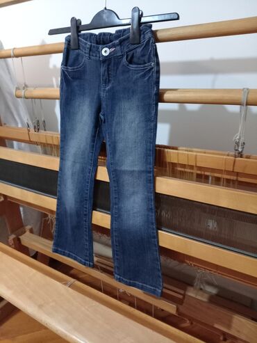 Farmerke: Farmerke za devojčicu od 6-7god, podesiv pojas, nogavice blago — 2