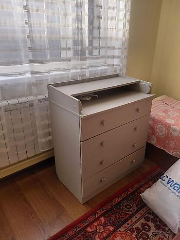 б у мебелдер: Продаю б/у двух ярусные и одноярусные кровати с матрасами, шкафы — 10