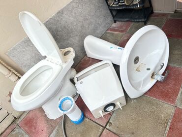 Saturn: Dest satıllr 85azn. Qırığı yoxdur. Yeni kimidir. evde elave hamamda
