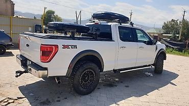 Ford F-150: 2022 г., 5 л, Автомат, Бензин, Пикап — 4
