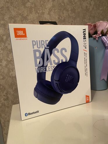 jbl 510: Orjinal JBL 510BT 1 ildən az istifadə olunub təmizdir qutusu və şunuru