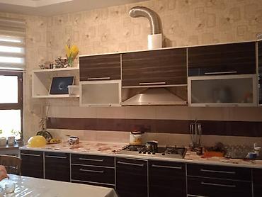 домовент: 350 м², 6 комнат и более — 3