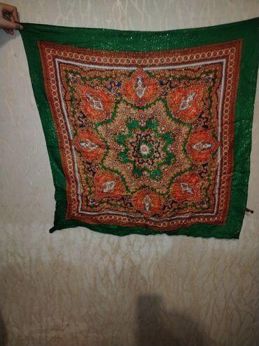 şallar: Tirmə şal 30 manata