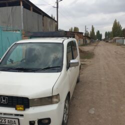 перевозной дом: Honda Stepwgn: 2003 г., 1.5 л, Вариатор, Минивэн