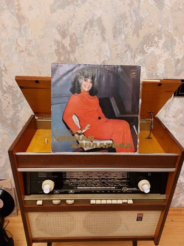 Qrammofon və patefonlar: Sifarişlə Riqonda 102 patefonu yığılır. İdeal vəziyyətdə Rigonda 102 -da lalafo.az — 18 Qrammofon və patefonlar: Sifarişlə Riqonda 102 patefonu yığılır. İdeal vəziyyətdə Rigonda 102 — 18