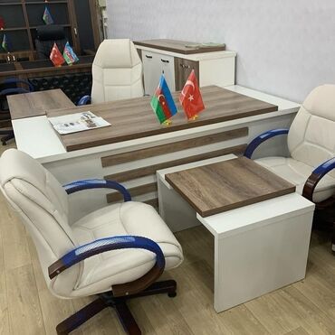 продаю старую мебель: ✅Stokda: 4 ədəd var ✅Yenidir! qiymət real öz qiymətidir!