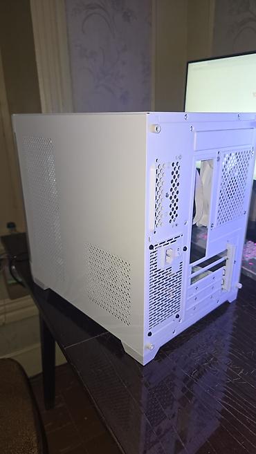 i7 4790k prosessor: Ağ rəngli Micro-ATX kompüter korpusu, mesh tipli ön panellə təchiz — 4