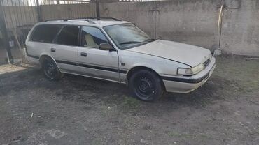 матор бензин: Mazda 626: 1990 г., 2 л, Механика, Газ, Универсал