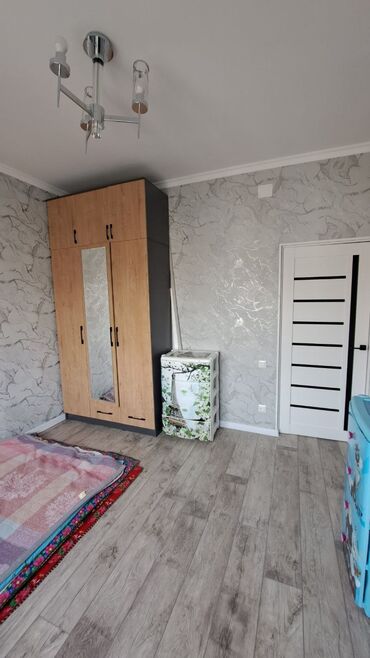 Продажа комнат: Продаётся светлая и просторная 3-комнатная квартира (105 серия) Адрес — 18