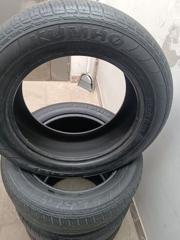 17 disk teker: İşlənmiş Şin Kumho 225 / 60 / R 17