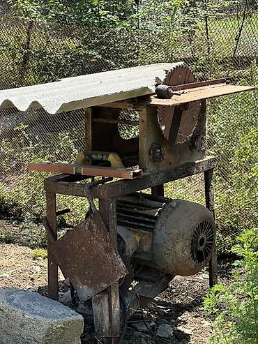 diski mala: Sənaye tipli dairəvi diskli kəsici dəzgah - Güclü elektrik mühərriki — 1