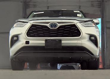 2 8: Toyota Highlander: 2022 г., 2.5 л, Автомат, Гибрид, Кроссовер — 3