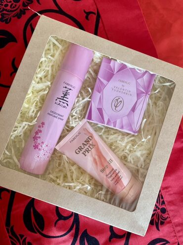 Digər kosmetika: Xüsusi təklif! Hədiyyəlik Faberlic dəstləri Dəstlər gündəlik qulluq -da lalafo.az — 1 Digər kosmetika: Xüsusi təklif! Hədiyyəlik Faberlic dəstləri Dəstlər gündəlik qulluq — 1