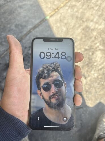 direksiyon setleri: IPhone X, Qızılı, Face ID
