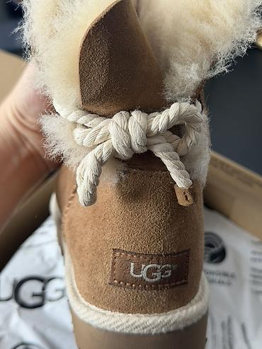 Угги: Угги, 40, UGG, Новый, цвет - Коричневый — 3