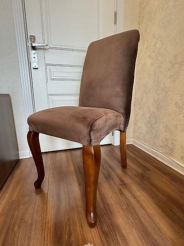 par: Yemək otağı üçün yumşaq oturacaqlı stul - Rəng: qəhvəyi - Material — 1