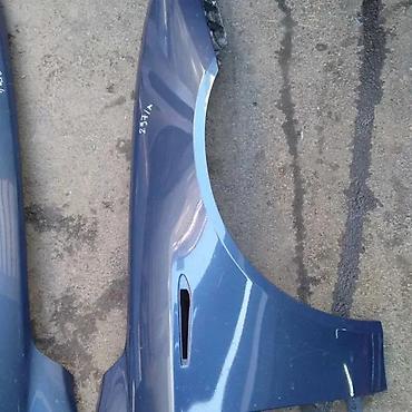 Karoserija: Alfa Romeo 159 desno krilo kod boje 297/A. Alfa Romeo 159 desno krilo — 2