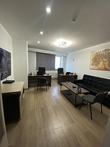 Аренда офисов: Аренда офисов, 135 м², В бизнес центре, С видом на горы, С оборудованием, С отдельной кухней — 4