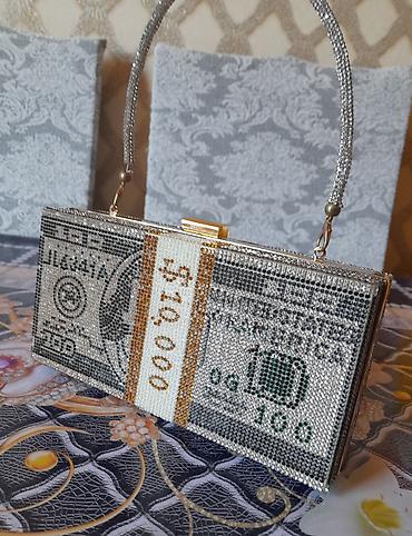 Çantalar: Parıltılı “dollar” dizaynlı axşam çantası/klatç. Əlavə uzun zənciridə — 2