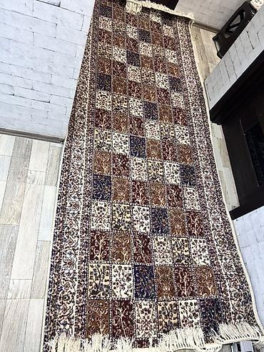 köhnə xalça: Xalça — 1
