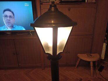 Baštenska rasveta: Mali lampion za dvorište. Visina 1m. Bez oštećenja. Moguće je slanje na lalafo.rs — 7 Baštenska rasveta: Mali lampion za dvorište. Visina 1m. Bez oštećenja. Moguće je slanje — 7