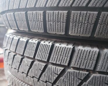 Шины: 195/65/R15 Япония,Bridgestone,2шт, пара,липучка,зима