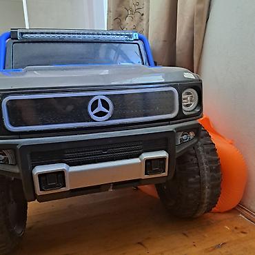 Uşaq dünyası: Uşaq üçün elektrikli miniatür jeep tipli maşın - Brend üslubu — 4