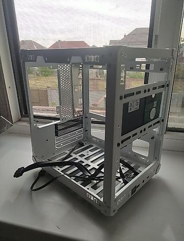 hub type c: Корпус для ПК Mini-ITX/Micro-ATX (белый, перфорированные панели) - — 4