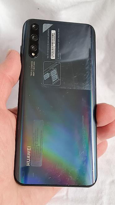 Huawei: Huawei P smart S (model AQM-LX1) sa originalnim punjačem i USB-C — 2