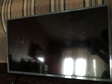 телевизор hisense 40 дюймов: Телевизор Samsung с плоским экраном. Основные особенности: -