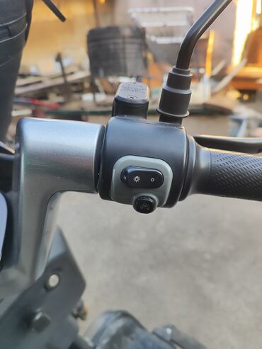 Скутеры: Электроскутер AIMA - Электропривод, бесшумная езда без топлива. Один — 6